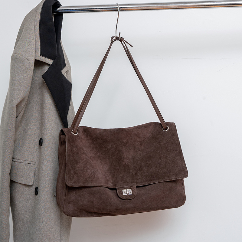 Women Bags Work - حقيبة كتف نسائية من الجلد السويدي