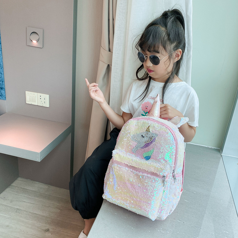 حقيبة ظهر يونيكورن مزينة بالتر - مراجعة Mini Backpack Women وسعره