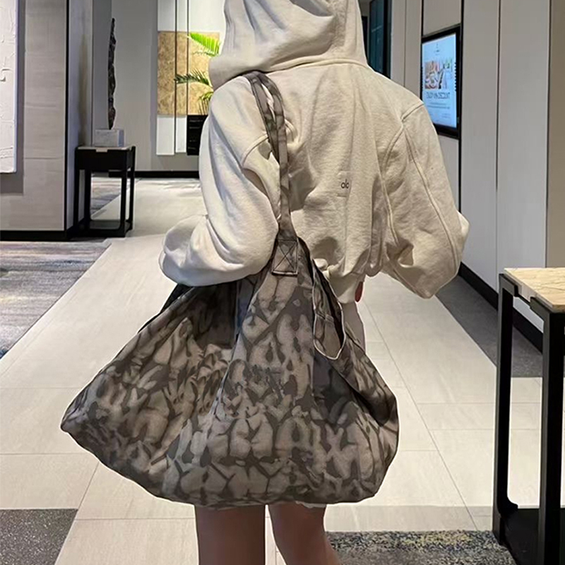 حقيبة قماشية لليوغا واللياقة ا - مراجعة Women Bags Deals وسعره