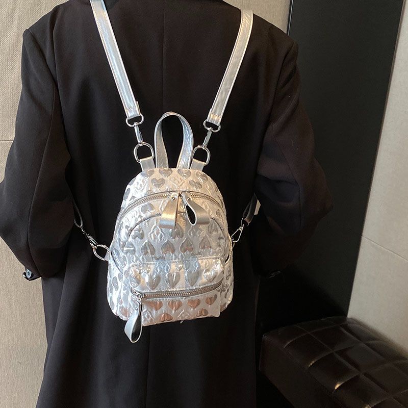 حقيبة ظهر صغيرة مع تطريز حب لل - مراجعة Mini Backpack Women وسعره